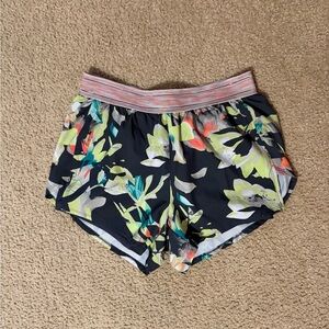 Avía Floral Print Women’s Active Shorts - Black with Neon Floral